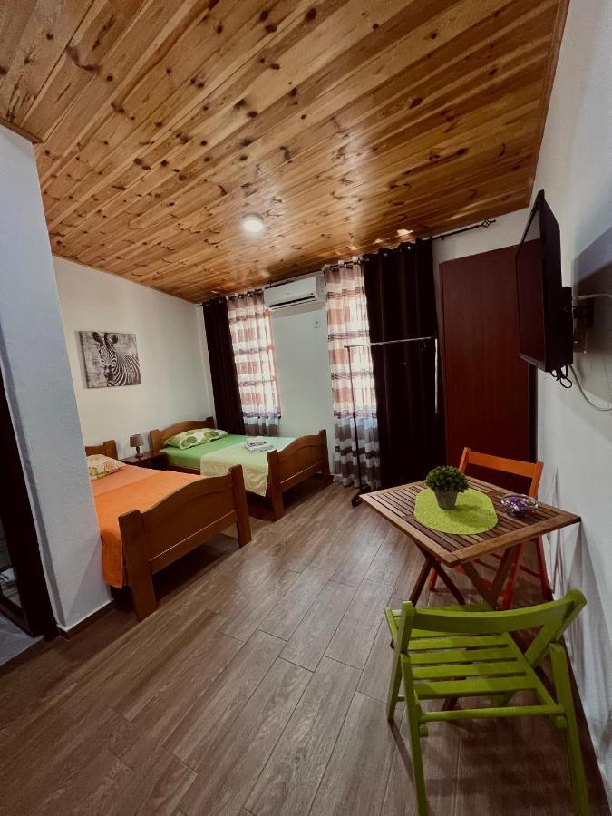Old Town - Guest House 斯塔里酒吧 外观 照片